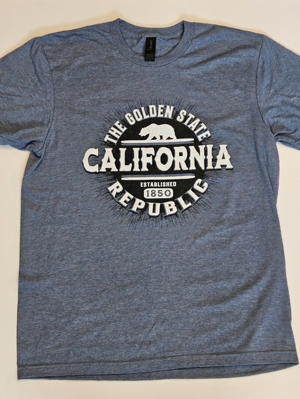 Gildan Softstyle Unisex Medium California Golden State Souvenir Graphic T-Shirt